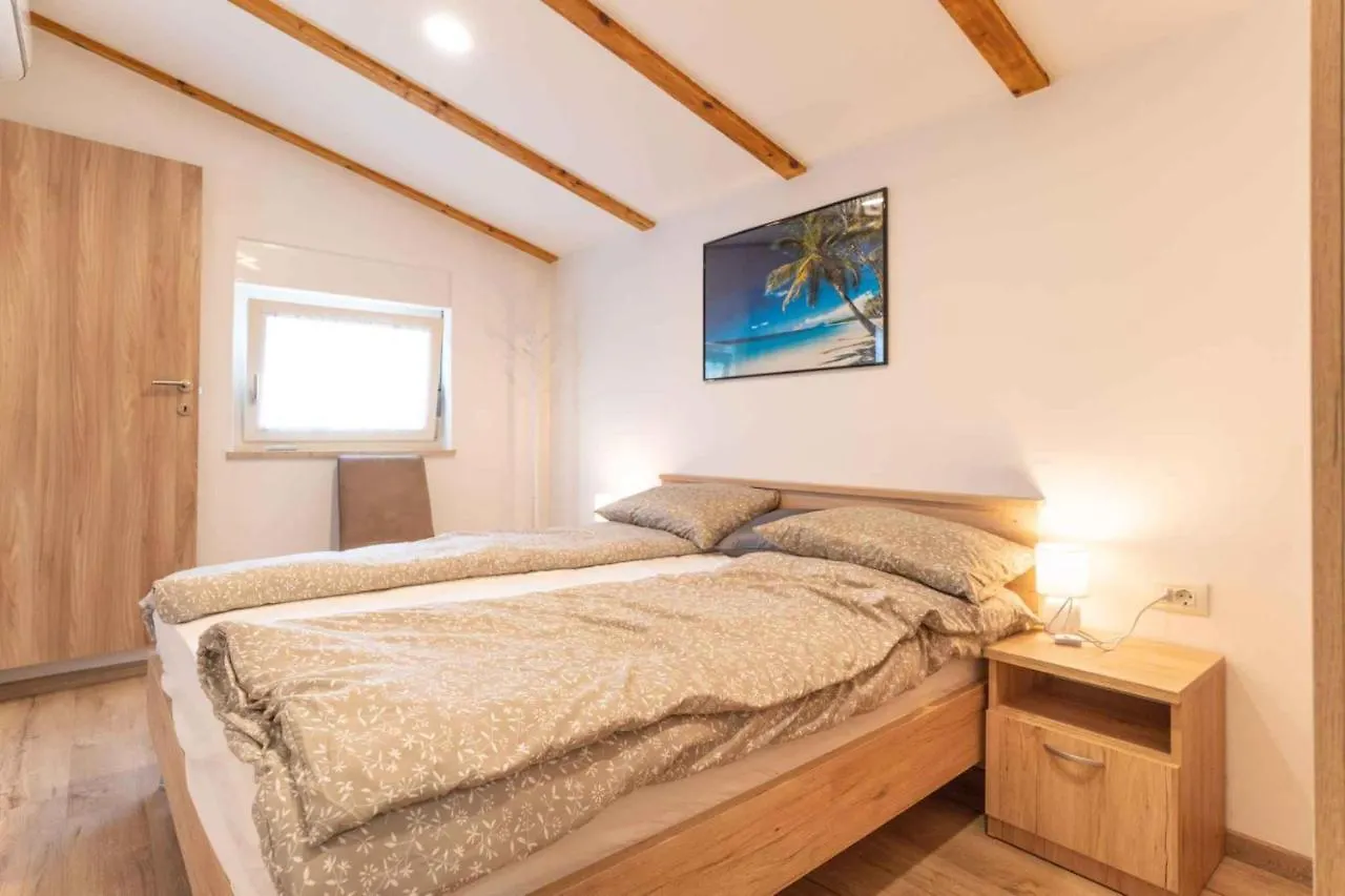 Holiday Home In Rovinj - Istrien 44542
